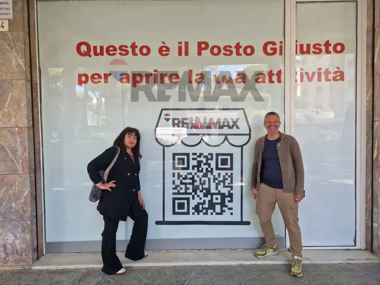 Negozio in Viale Matteotti 18, Cervia, {3} - Foto 1