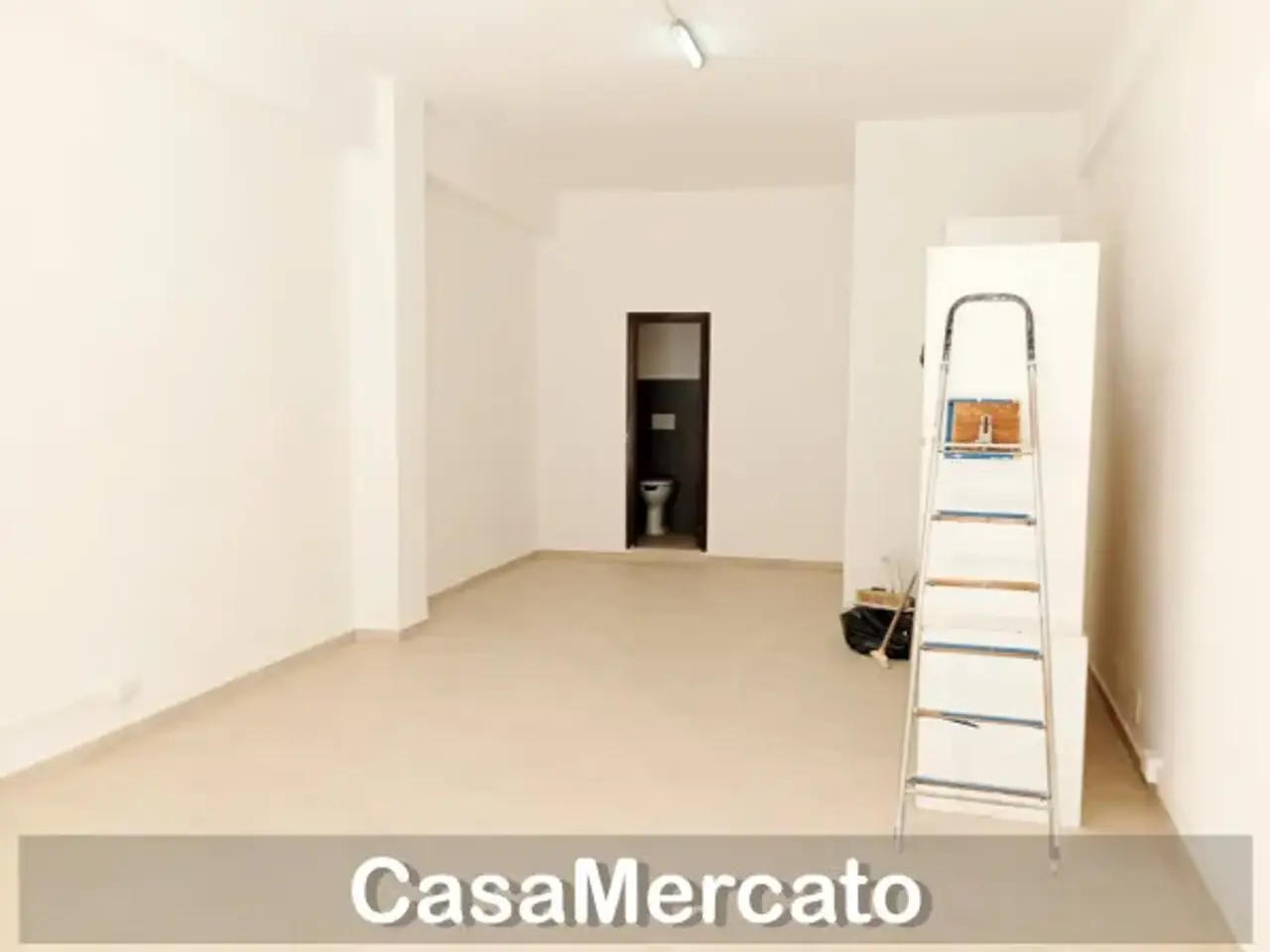 Negozio in Via Fratelli Bandiera, Albano Laziale, {3} - Foto 1