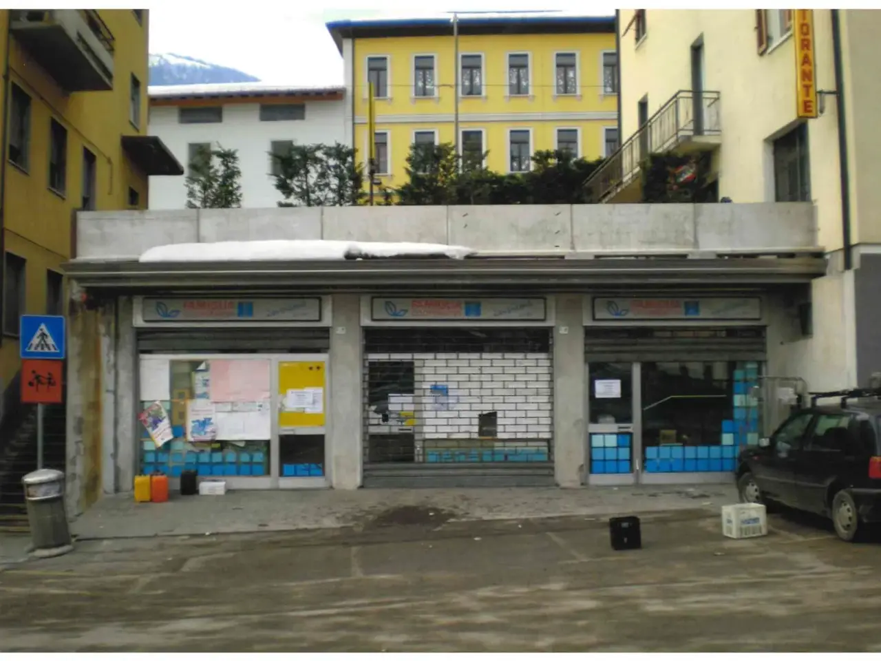 Esercizio commerciale in Piazza Liberazione, Ville d'Anaunia, {3} - Foto 1