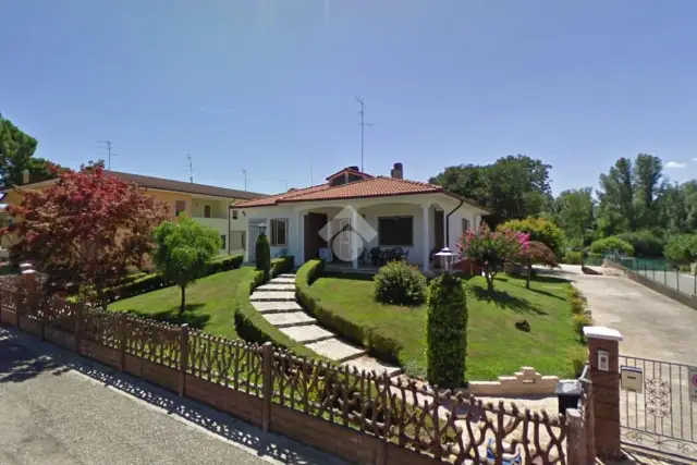 Villa in Via Unione Europea 22, Marmirolo - Foto 1