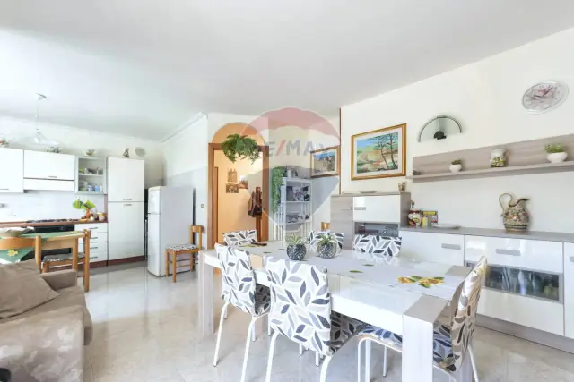 4-room flat in {3}, C.da San Salvatore 70 - Photo 1