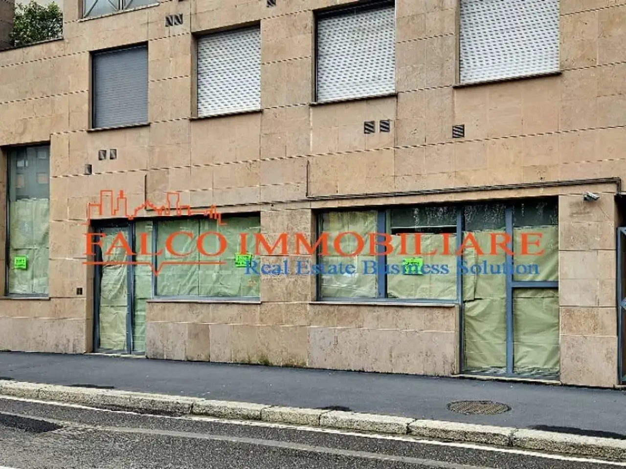 Negozio in Alzaia Naviglio Pavese, Milano, {3} - Foto 2