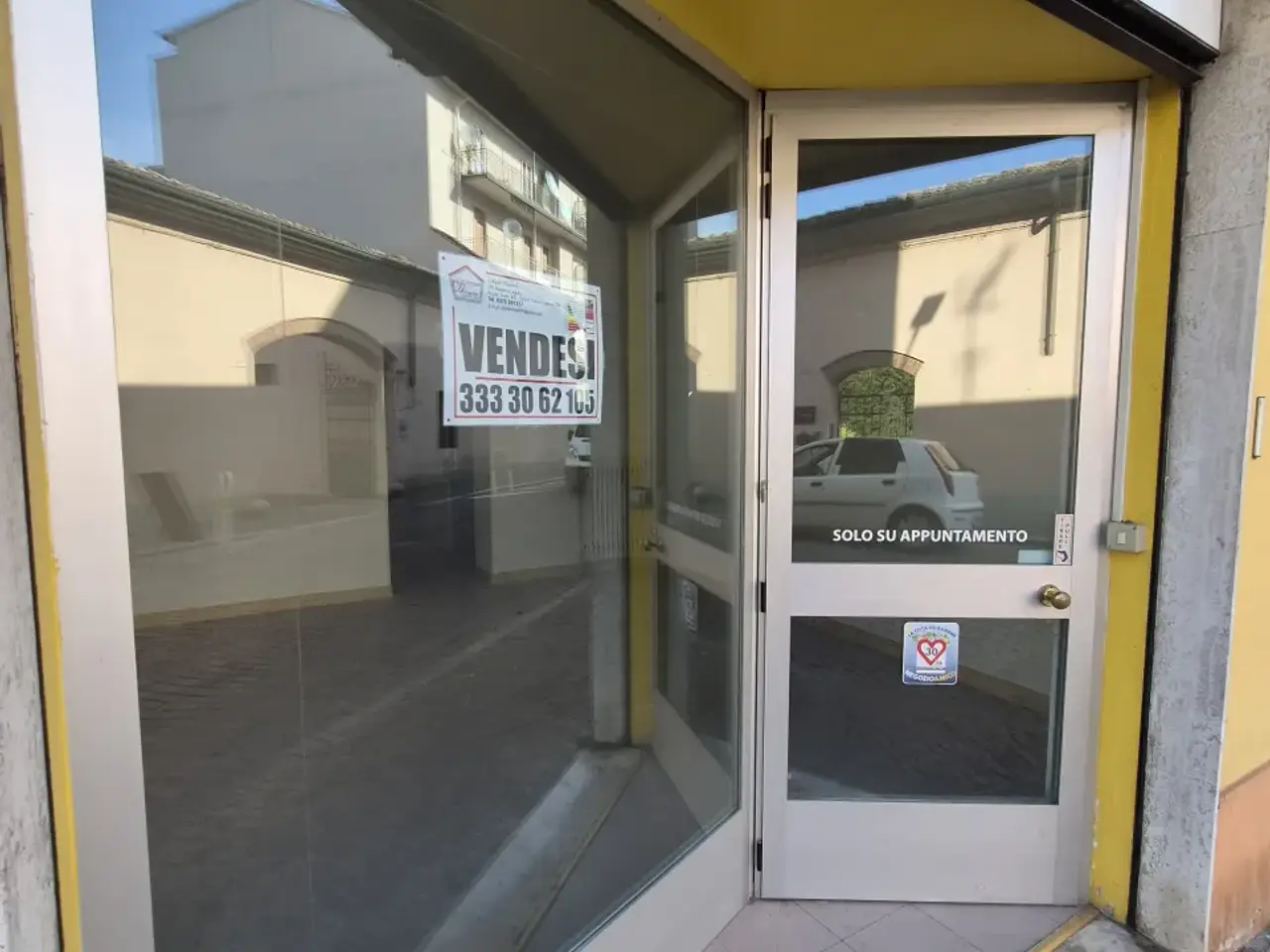 Negozio in Via Azzo Porzio 118, Casalmaggiore, {3} - Foto 2