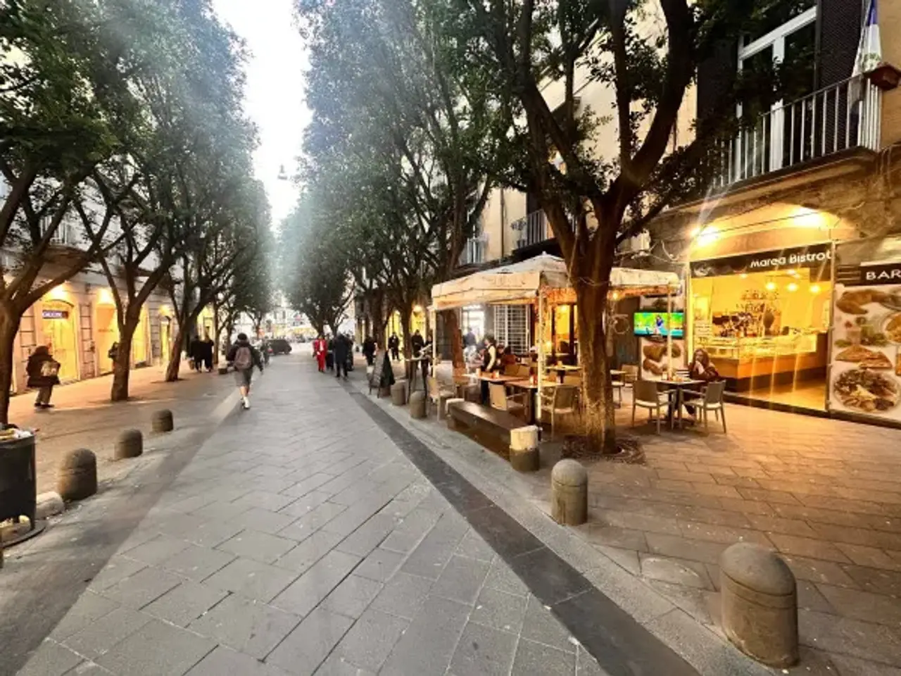 Negozio in Via Chiaia, Napoli, {3} - Foto 2