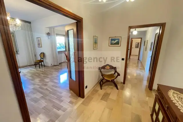 main gallery real estate image