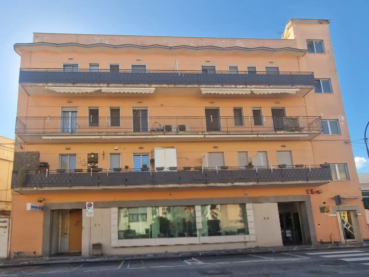 Azienda in Viale Giuseppe Mazzini 46, Pompei, {3} - Foto 1