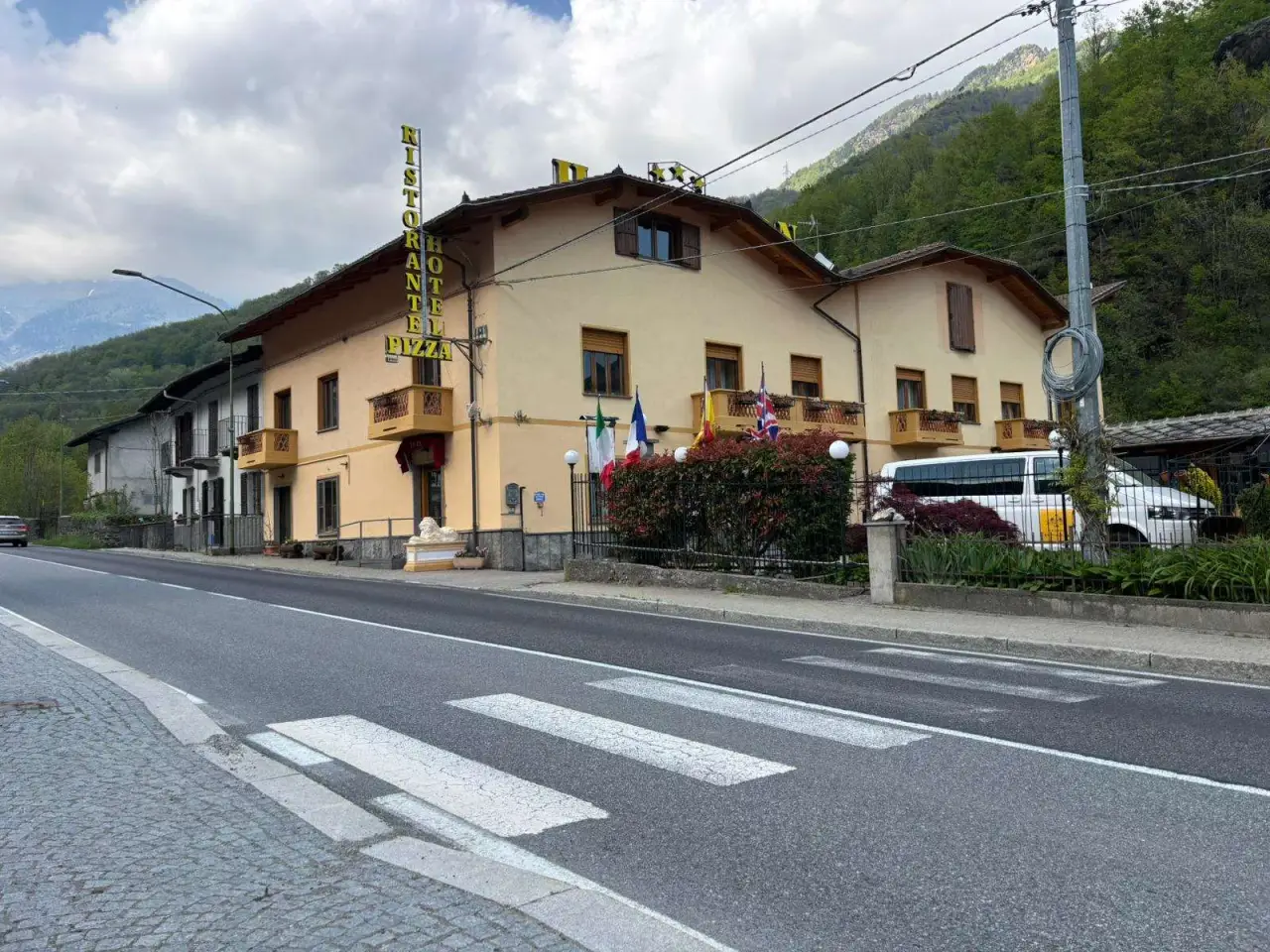 Ristorante in Frazione Balma 141, Roure, {3} - Foto 2