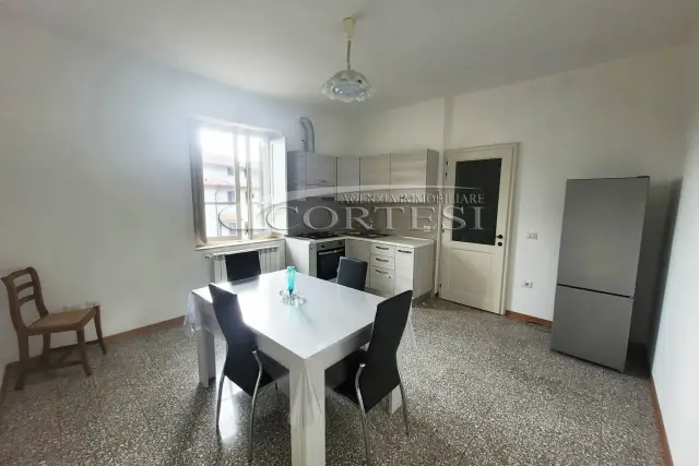 2-room flat in {3}, - Photo 1