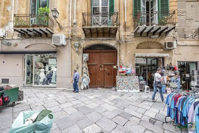 Magazzino in Via Bandiera 67, Palermo - Foto 1