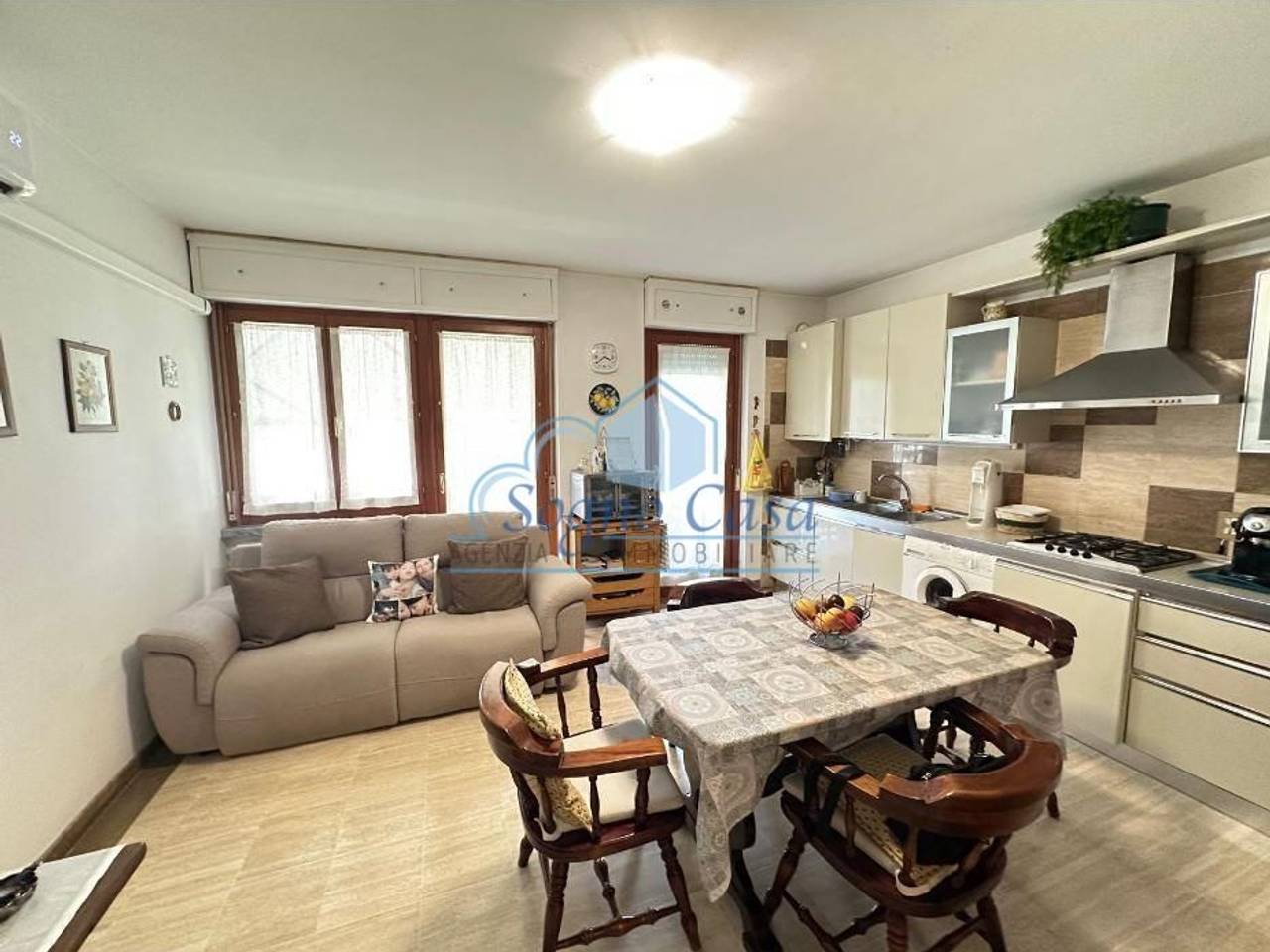 appartamento in vendita a Carrara in zona Marina di Carrara