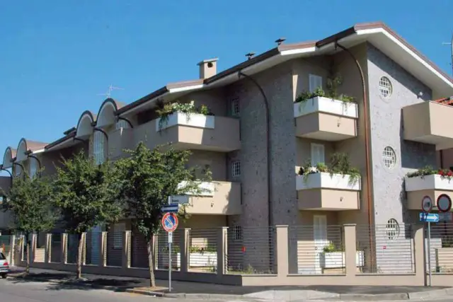 Quadrilocale in Via Italo Svevo 2, Cernusco sul Naviglio - Foto 1