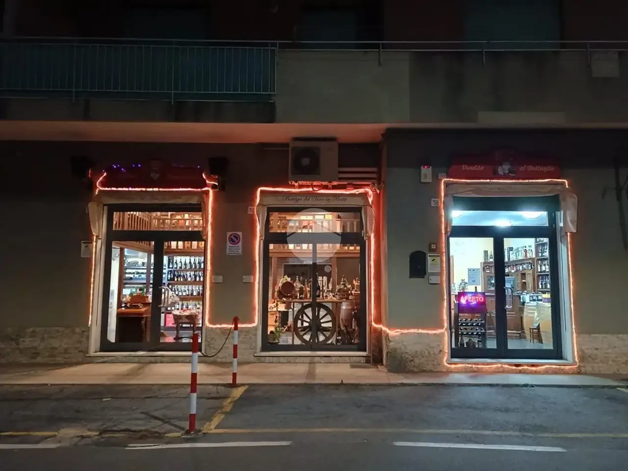 Negozio in Via Via Domenico Oliva 30, Genova, {3} - Foto 1