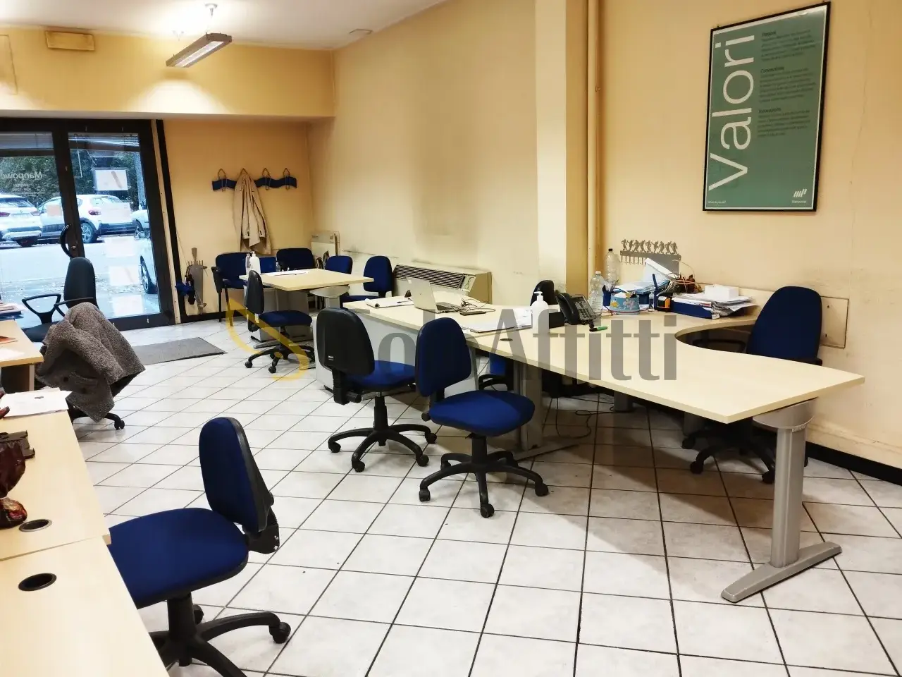 Negozio in Viale Nicola Fabrizi, Modena, {3} - Foto 2