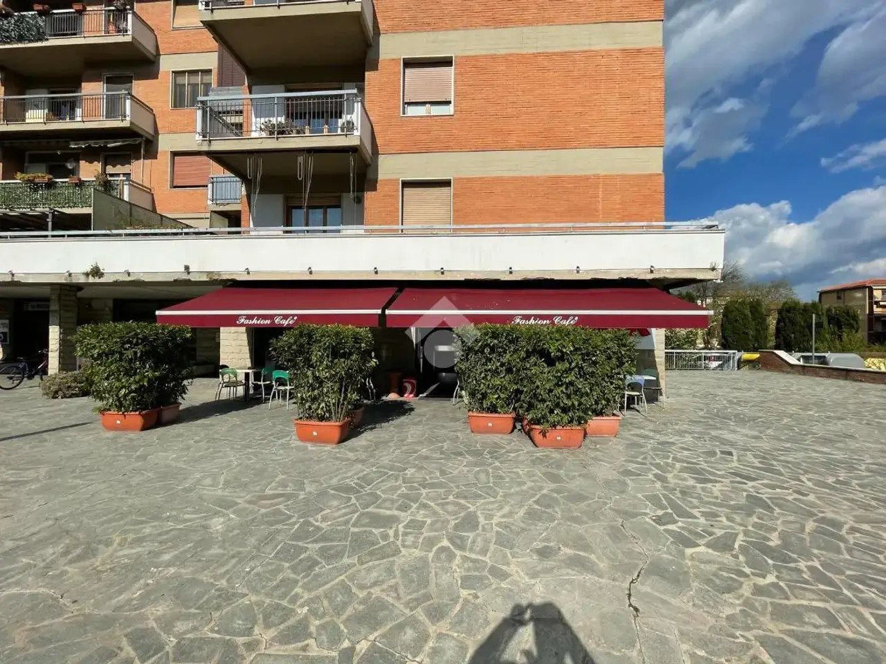 Negozio in Lungarno Sette Fratelli Cervi 2, San Giovanni Valdarno, {3} - Foto 1
