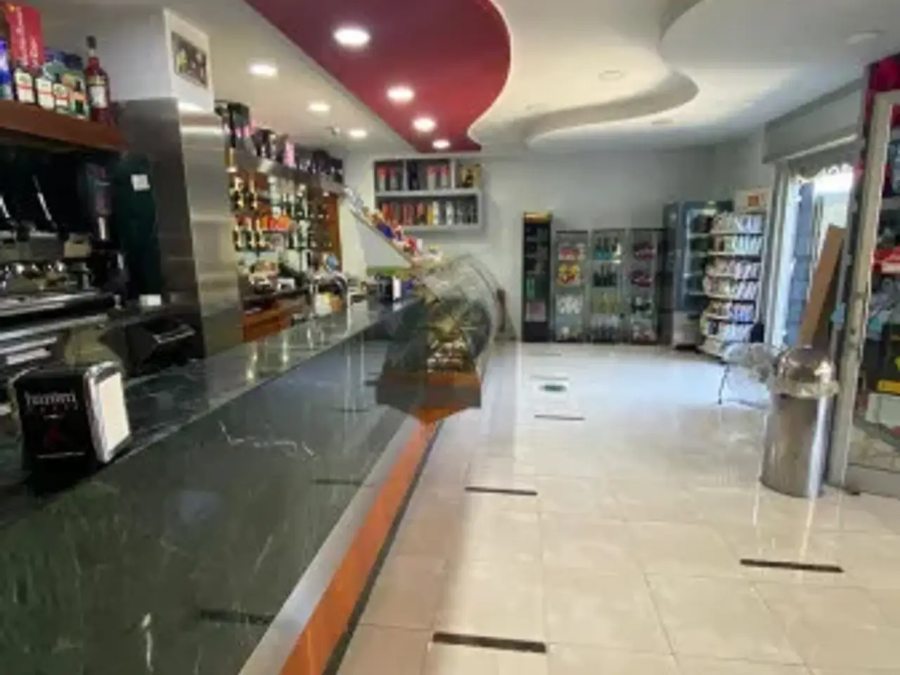 Bar in Via Nazionale delle Puglie 167, San Vitaliano, {3} - Planimetria 1