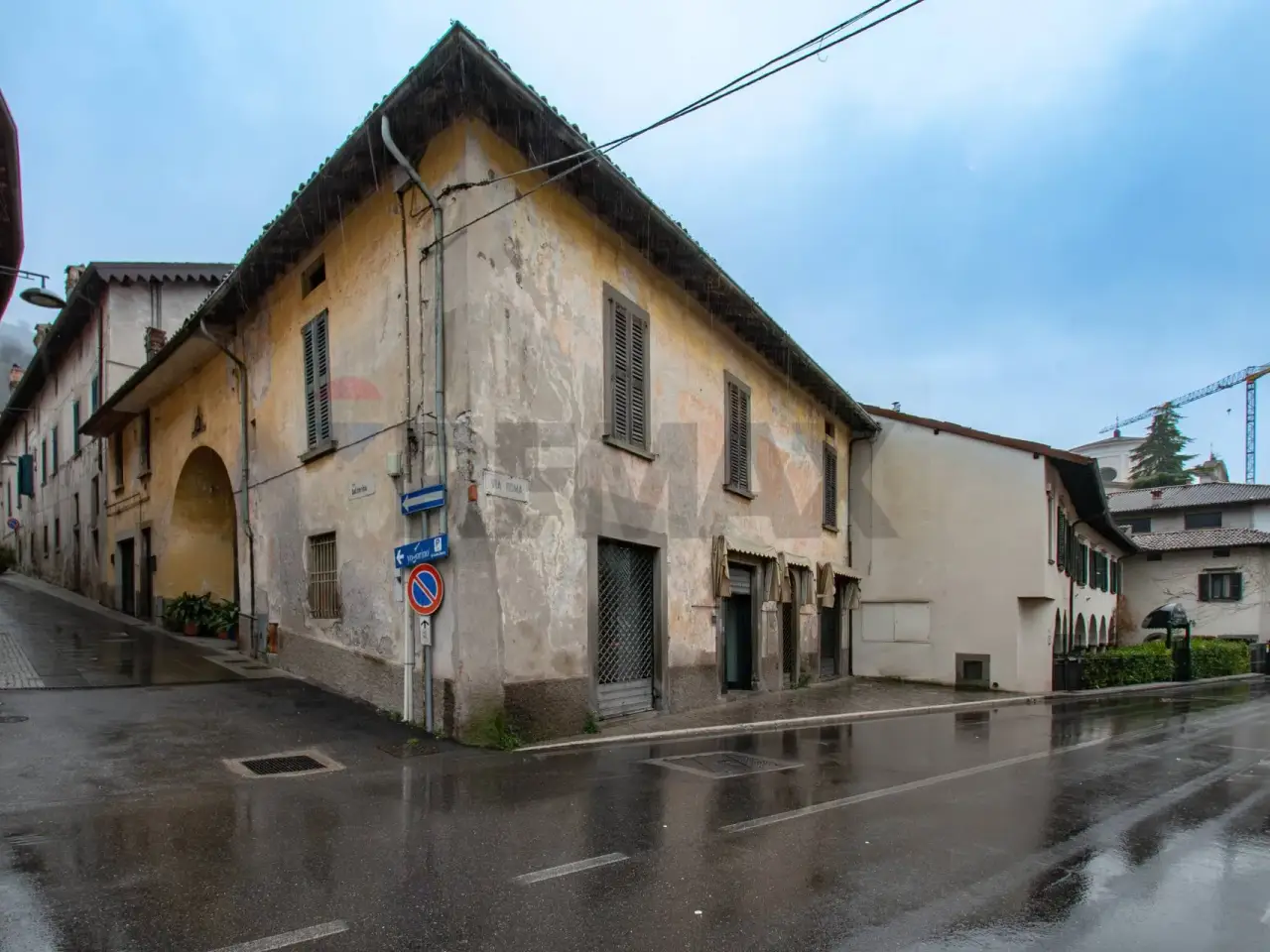 Negozio in Via Roma 1, Sale Marasino, {3} - Foto 1