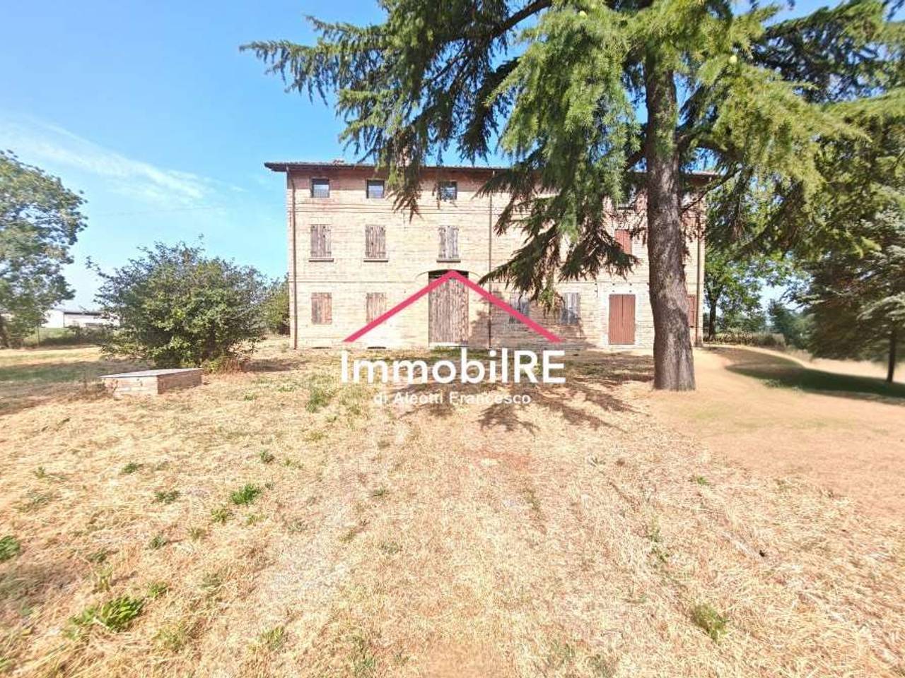 casale in vendita a Reggio nell'Emilia