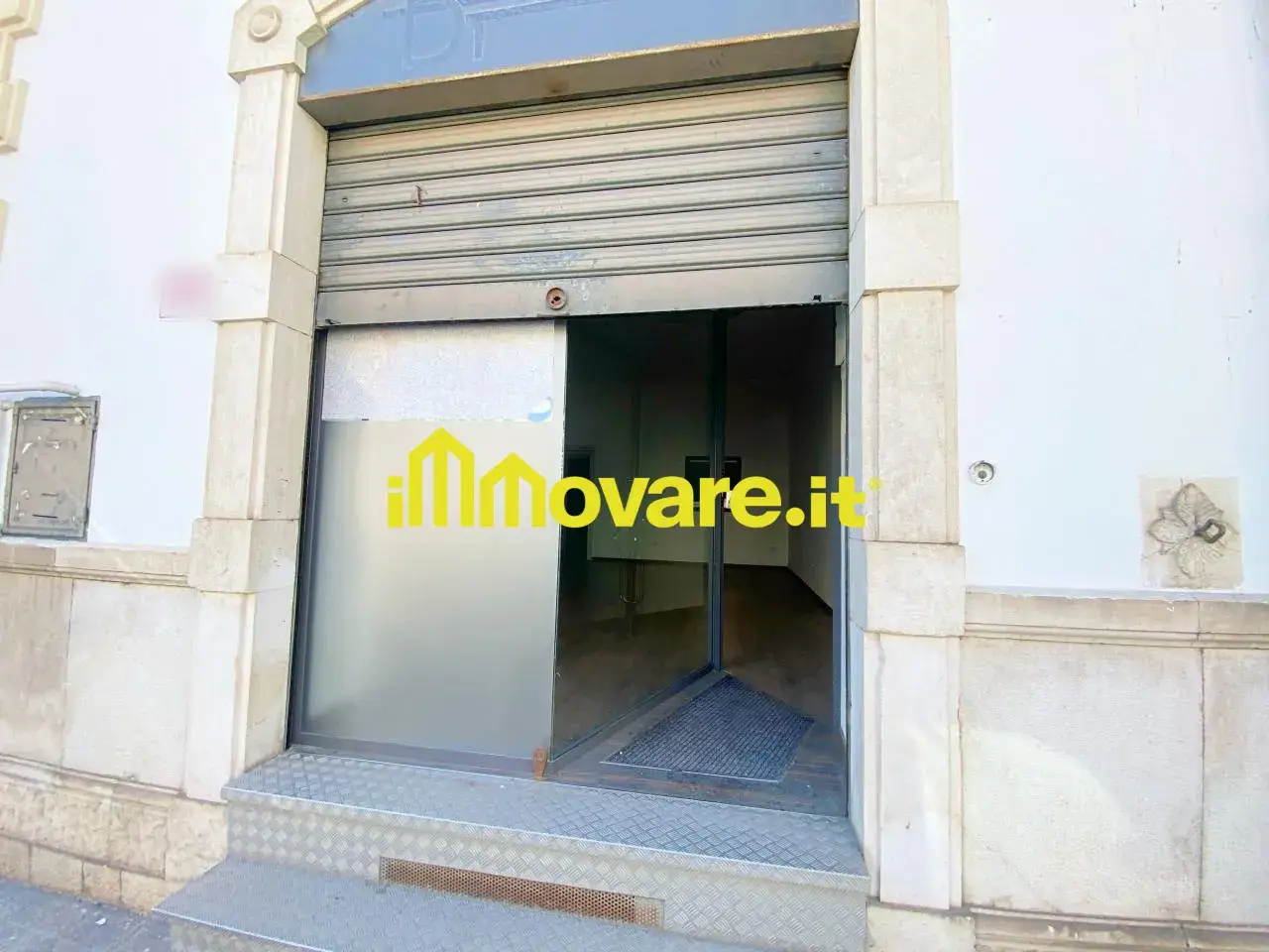 Negozio in Via Virgilio, Triggiano, {3} - Foto 2