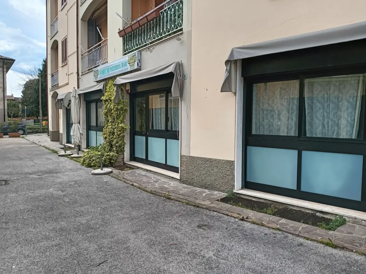 Negozio in Via Generale Vittorio Darra 5, Monzambano, {3} - Foto 2