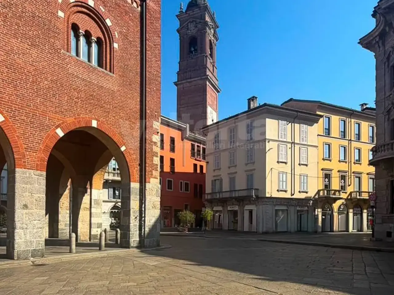 Negozio in Via Napoleone 1, Monza, {3} - Foto 1