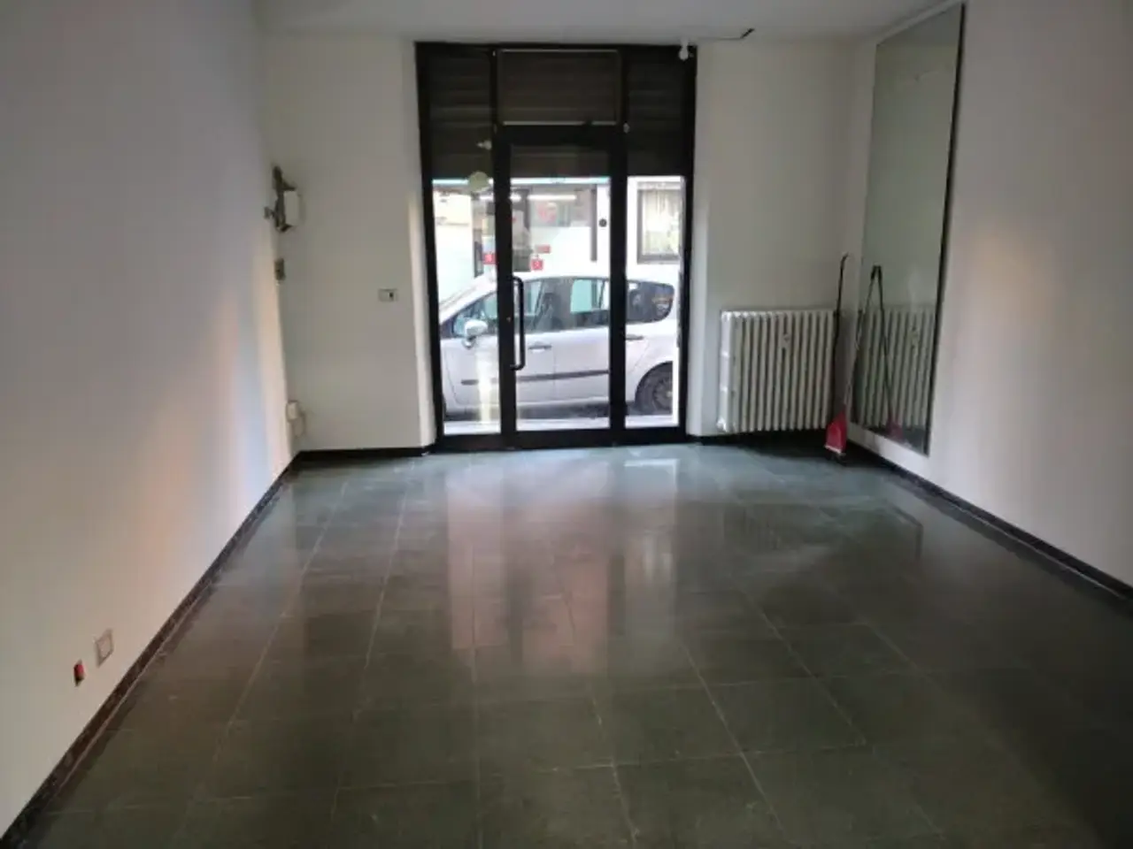 Negozio in Via Palestro 28, Venaria Reale, {3} - Foto 2