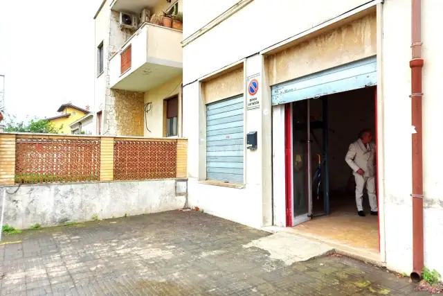 Shop in Via delle Lampare, Fiumicino - Photo 1