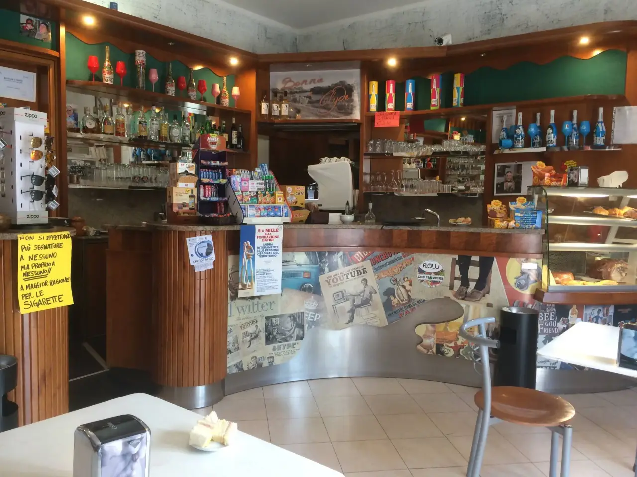 Esercizio commerciale in Piazza Garibaldi 2, Pisa, {3} - Foto 1