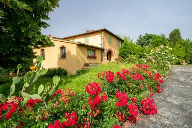 Country house or cottage in Sp1 Terranuova, Loro Ciuffenna - Photo 1