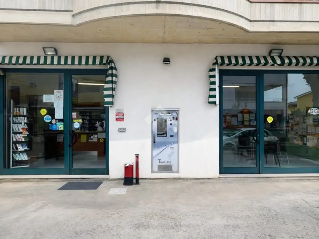 Negozio in Via Annunziata 20, Giulianova, {3} - Foto 2