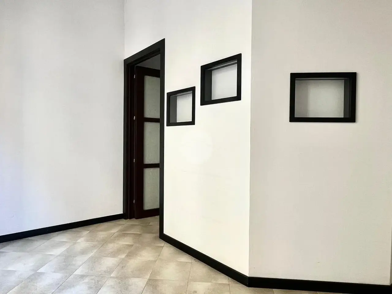 Ufficio in Via Sant'Ambrogio 6, Carate Brianza, {3} - Foto 2