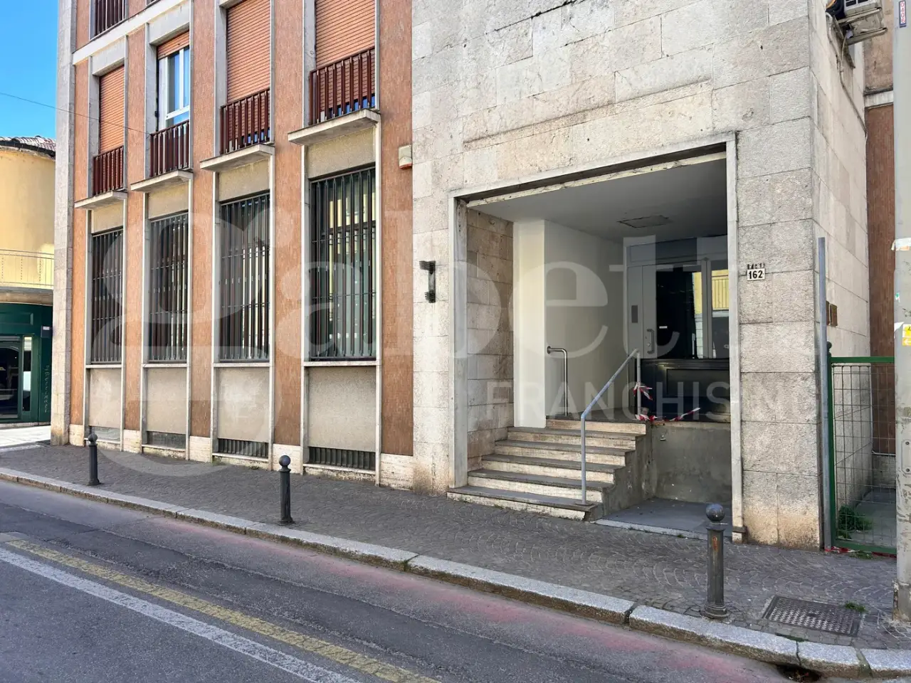 Ufficio in Corso Cavour 162, Garlasco, {3} - Foto 1