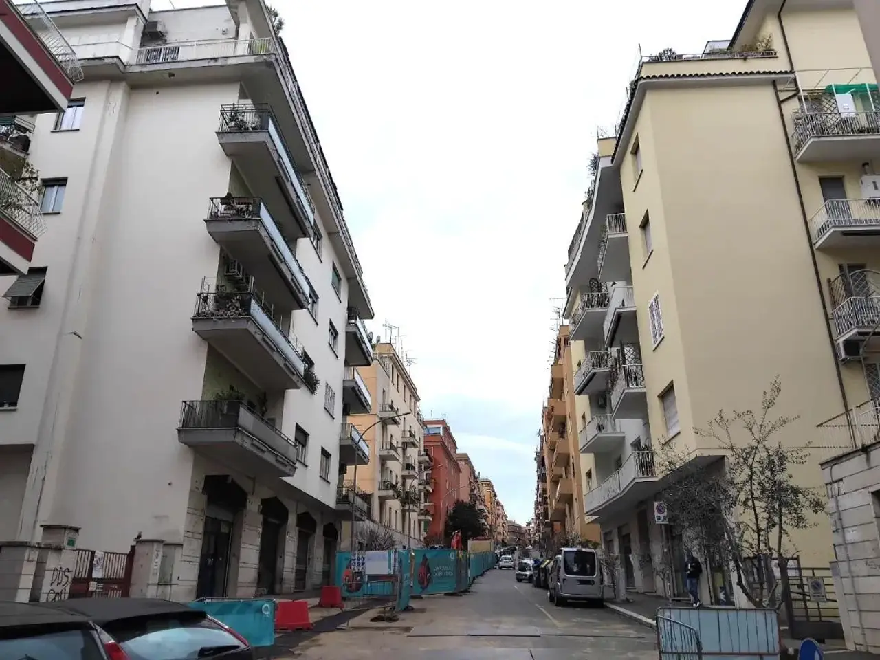 Negozio in Via Laura Mantegazza 54, Roma, {3} - Foto 2