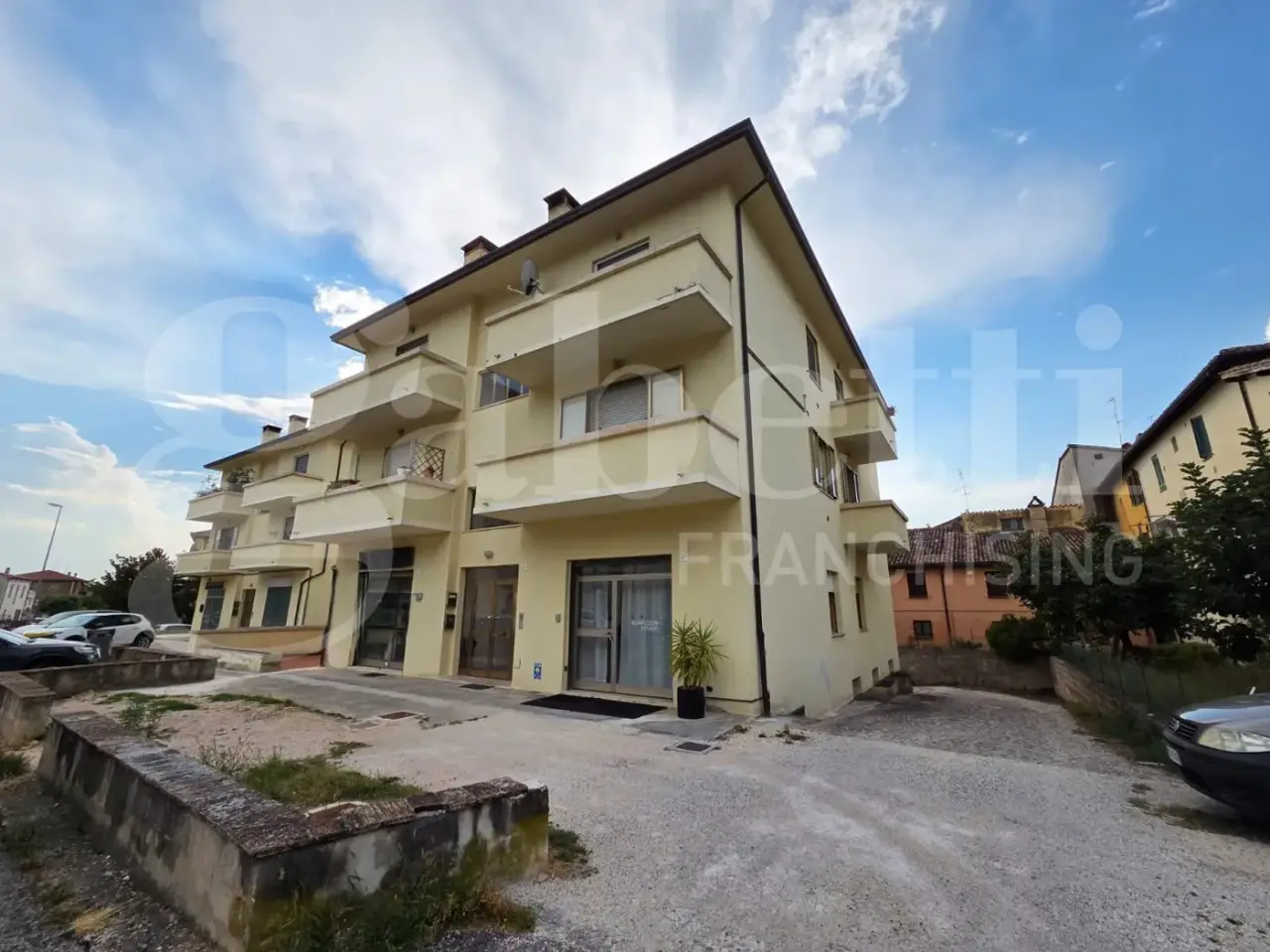 Negozio in Via Nocera Umbra, Foligno, {3} - Foto 2