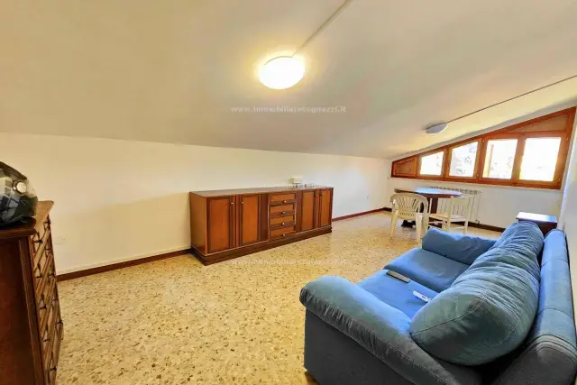 2-room flat in Zona Fuori Le Mura, San Gimignano - Photo 1