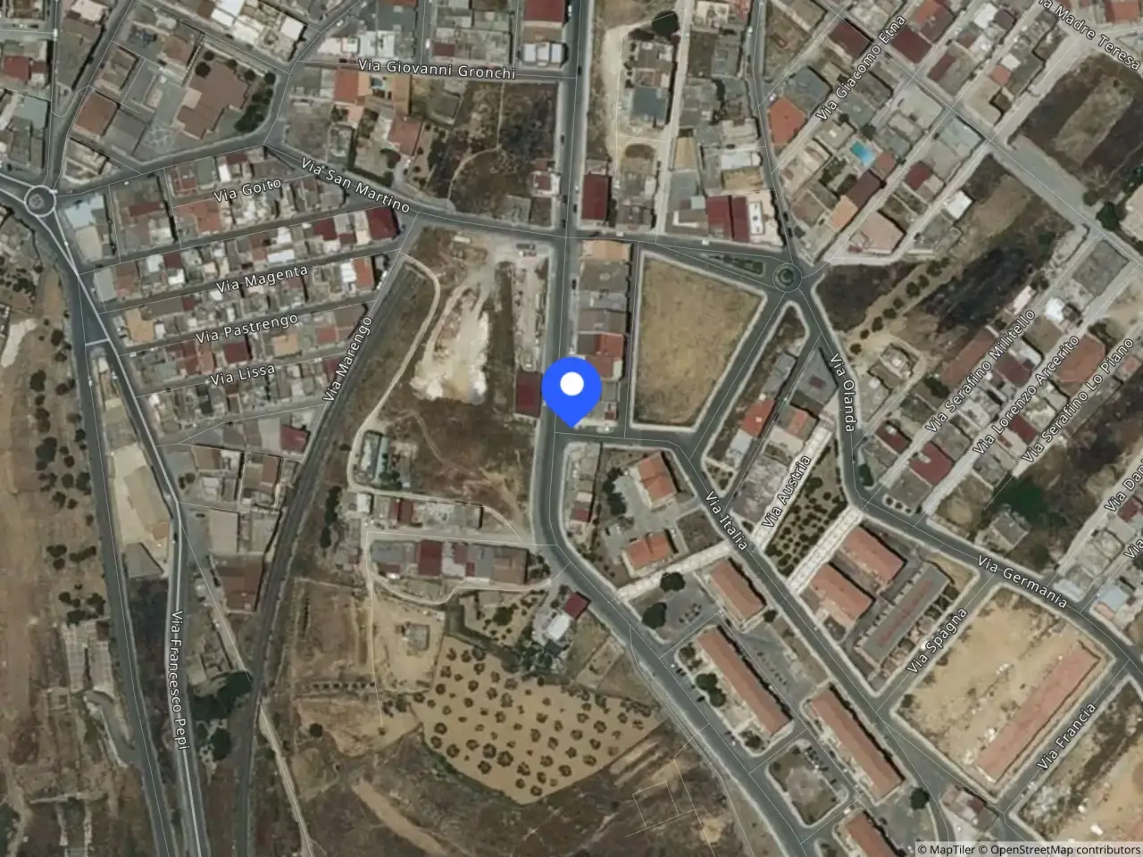 Autorimessa in Via Italia, 1, 93015 Niscemi CL, Italia 1, Niscemi, {3} - Foto 2