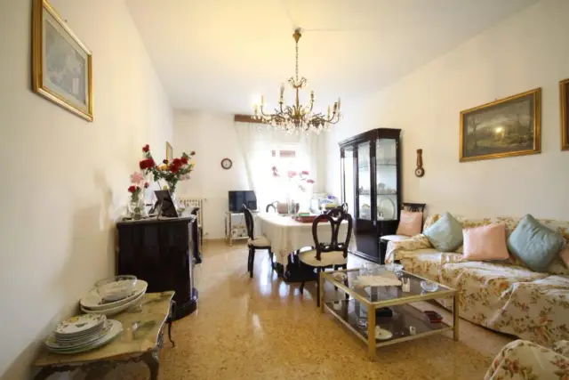 Vierzimmerwohnung in Via Casilina 329, Roma - Foto 1