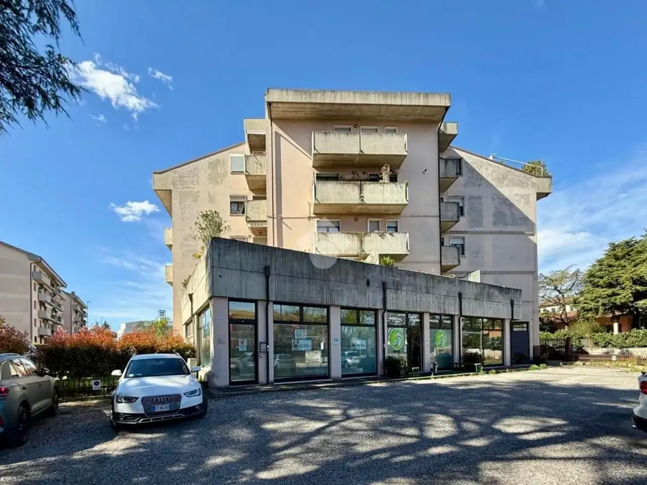 Negozio in Via Luigi Galvani 123, Verona, {3} - Foto 1