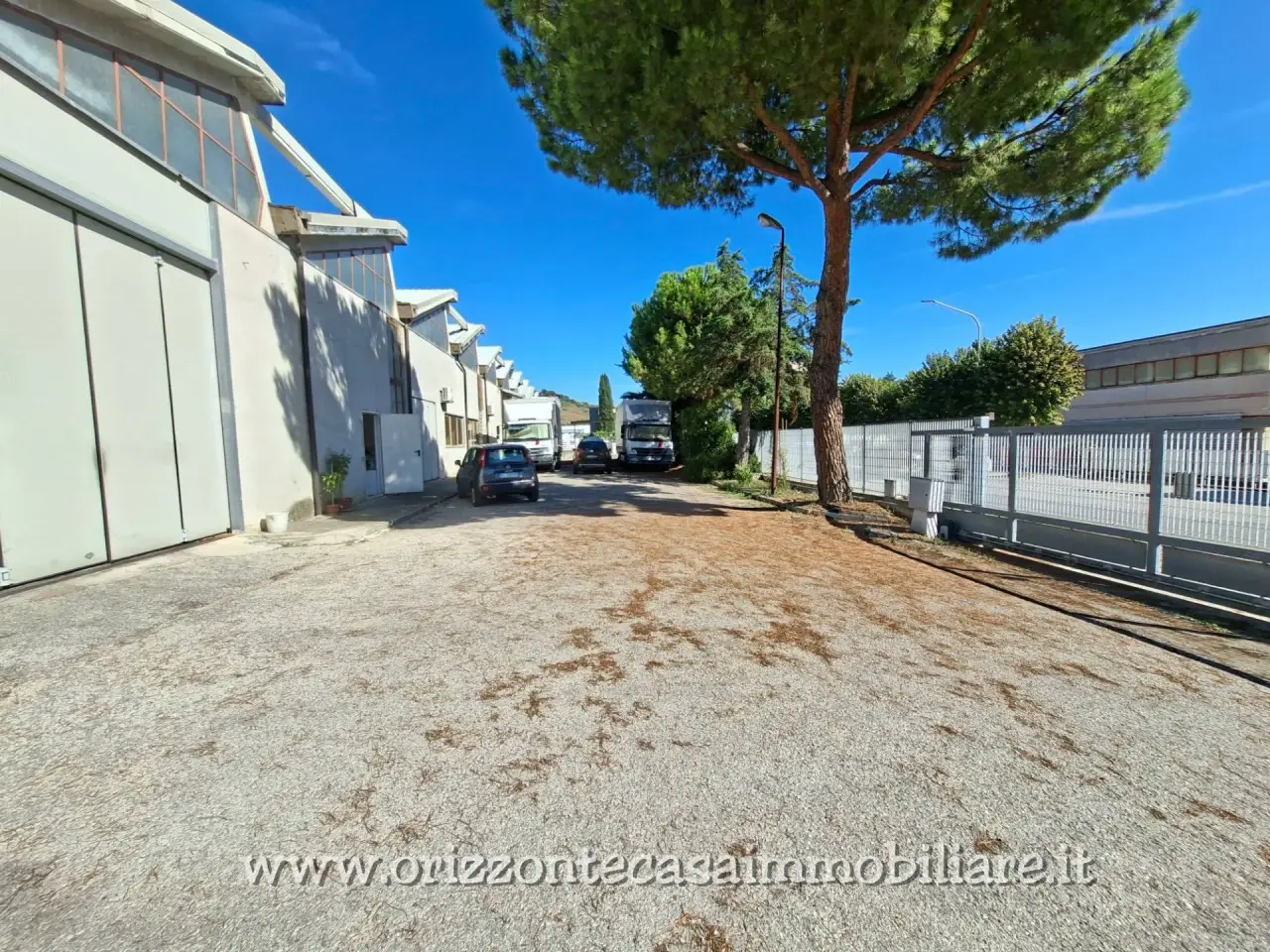 Capannone in , Ascoli Piceno, {3} - Foto 2