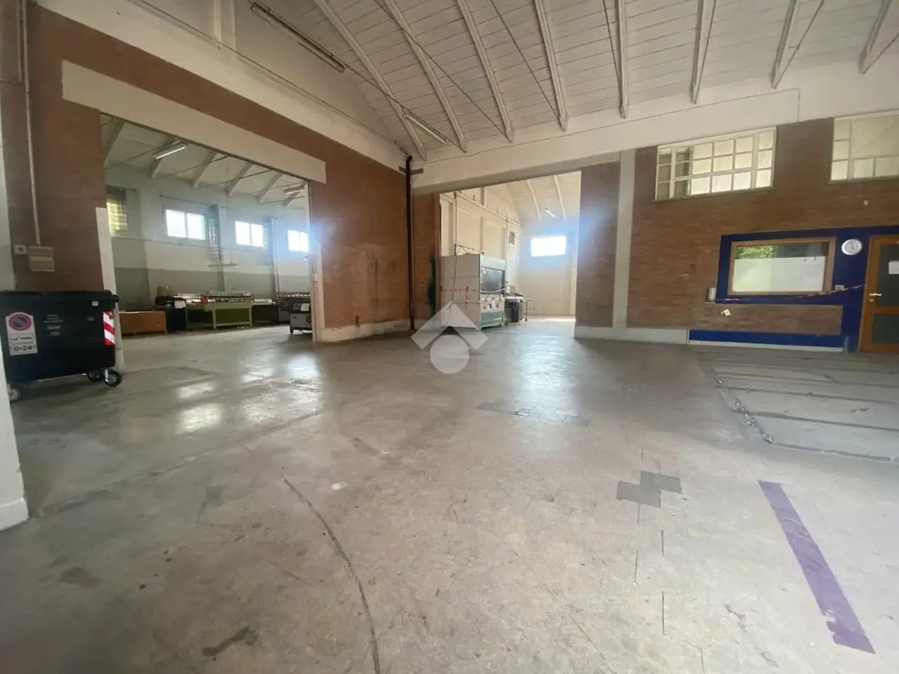 Capannone in Via Provinciale Sud, Bagnolo In Piano, {3} - Foto 1