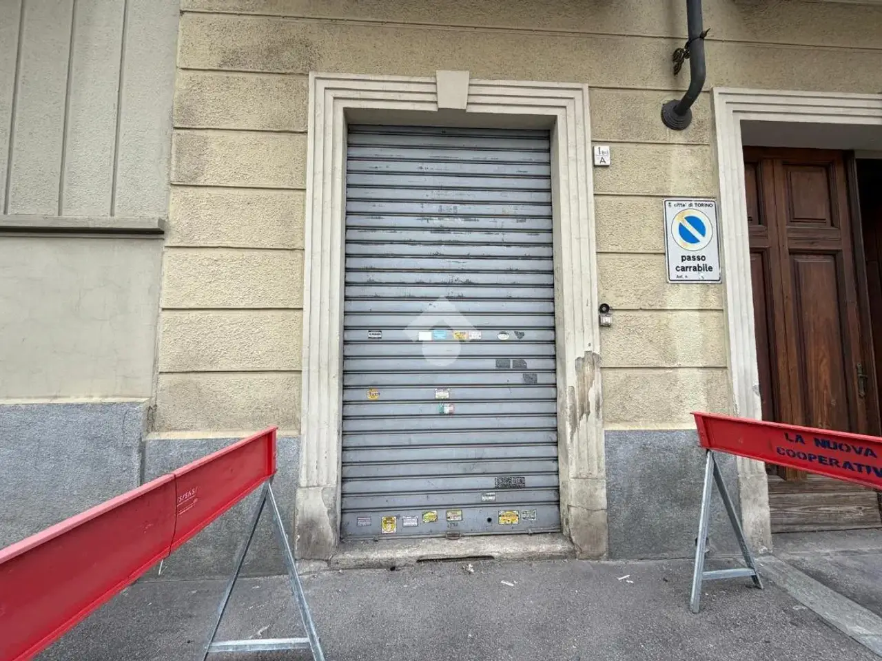 Negozio in Via Ghemme 1, Torino, {3} - Foto 1