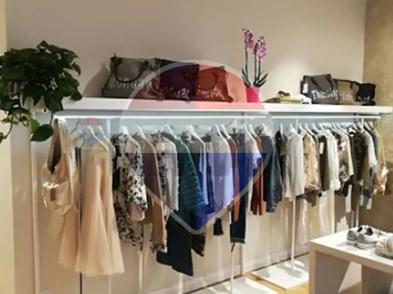Negozio in Via XX Settembre 35, Bergamo, {3} - Foto 1