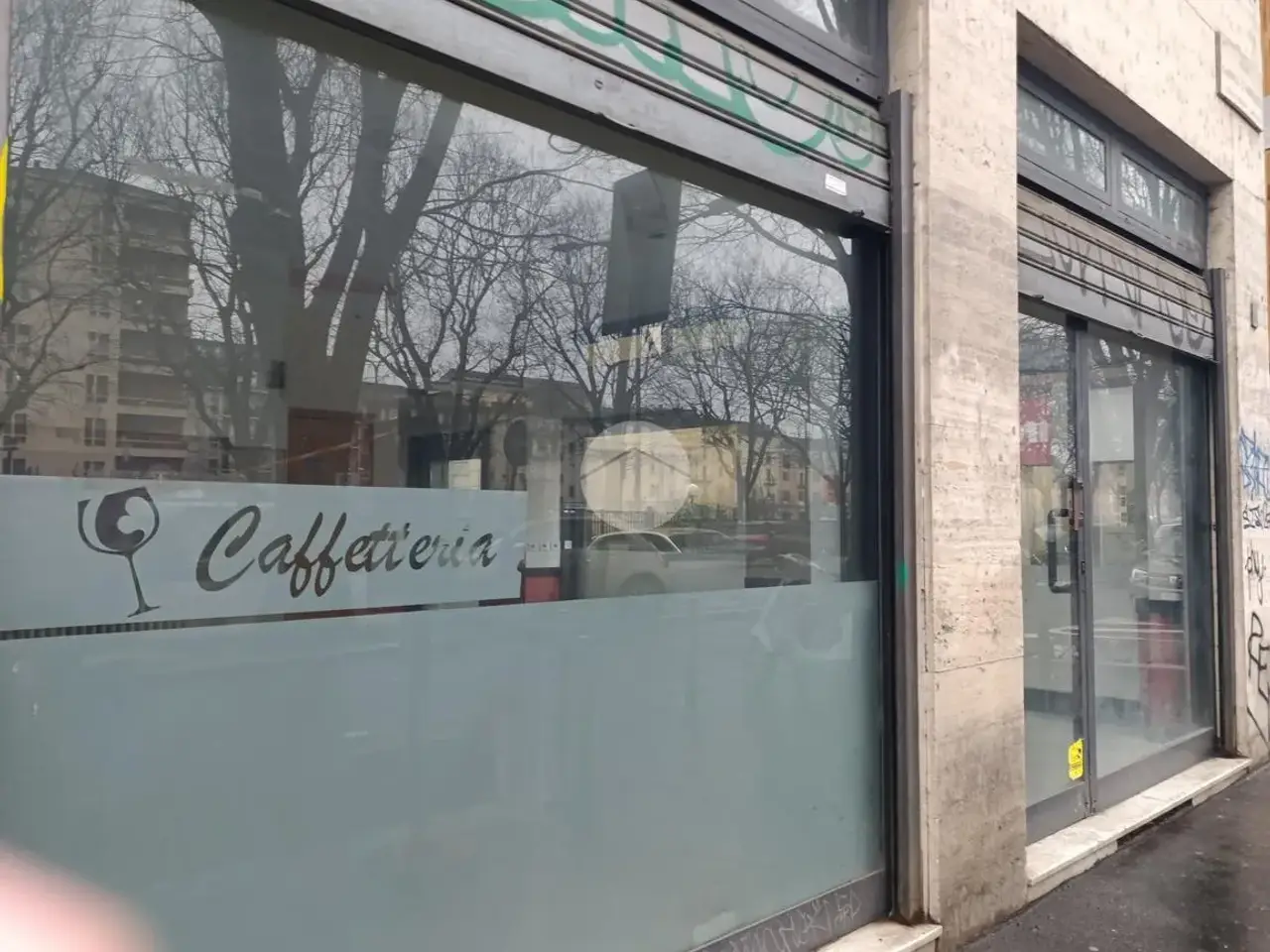 Negozio in Viale Gabriele d' Annunzio 3, Milano, {3} - Foto 1