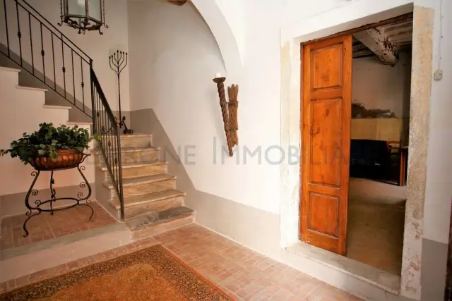 Dreizimmerwohnung in Via Tarnone, Carrara - Foto 1