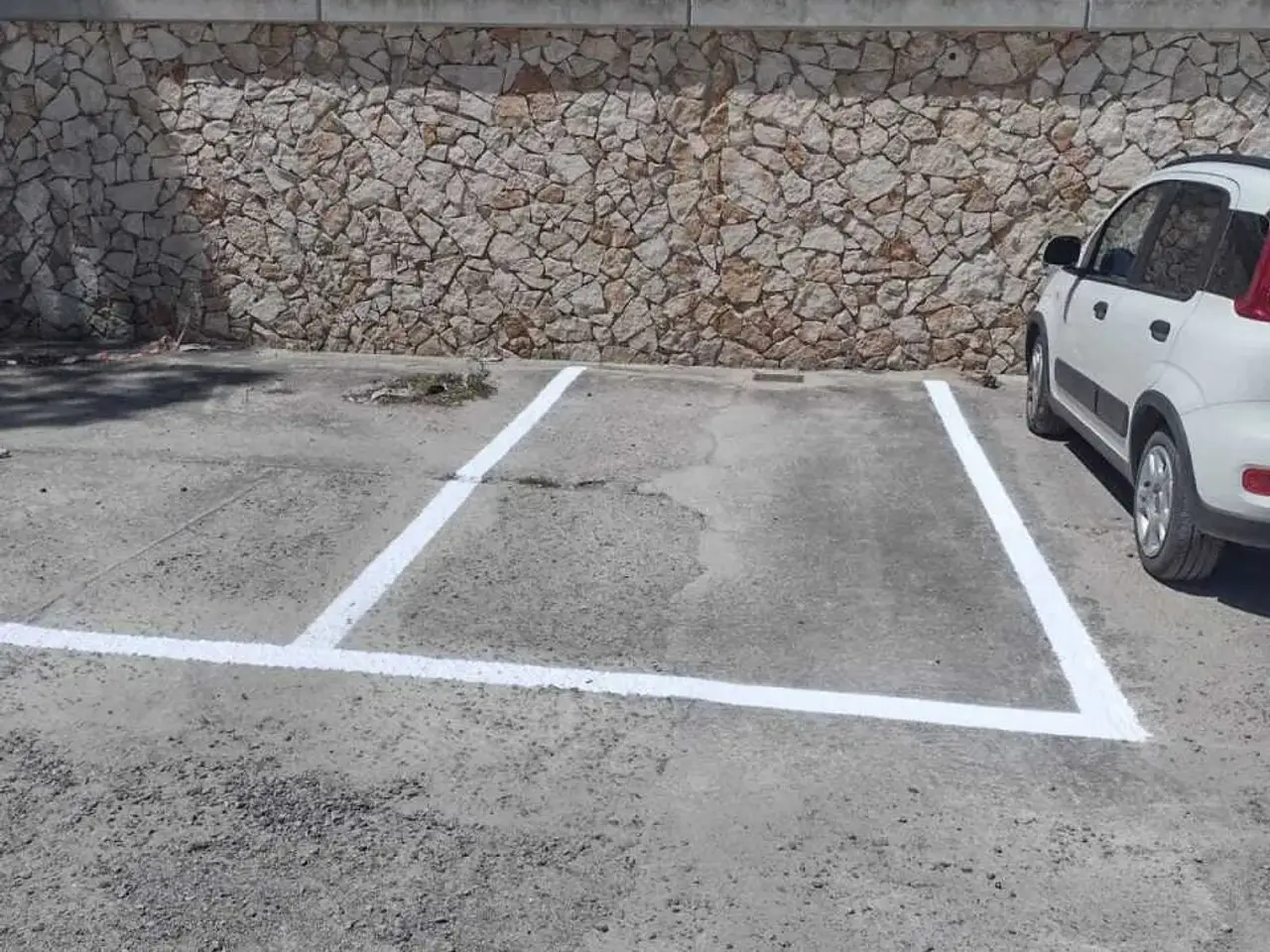 Parcheggio in , Cagliari, {3} - Foto 1