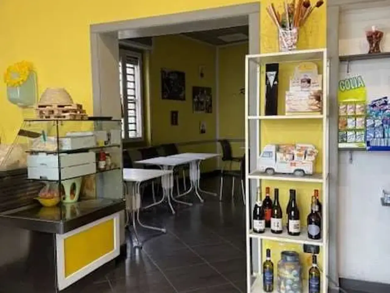 Bar in , Vigevano, {3} - Foto 1