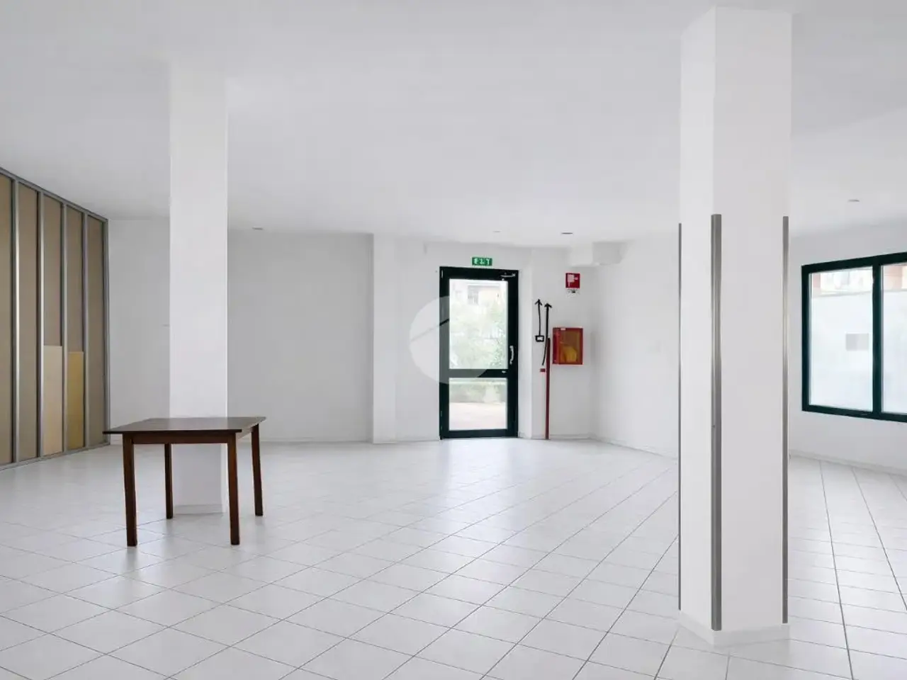 Negozio in Via Cavalieri di Vittorio Veneto, Stezzano, {3} - Foto 1