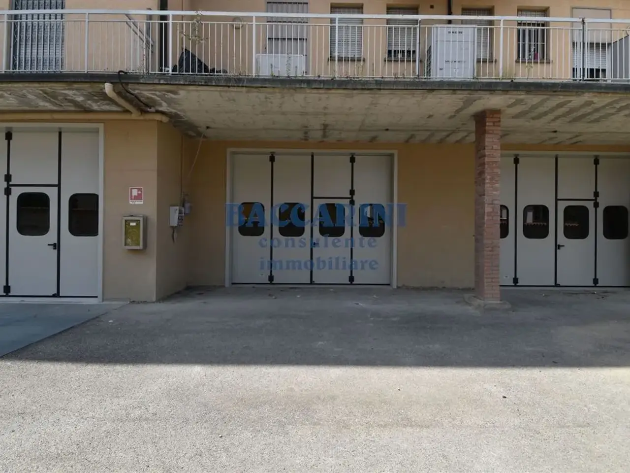Magazzino in Via Camangi 30, Faenza, {3} - Foto 1