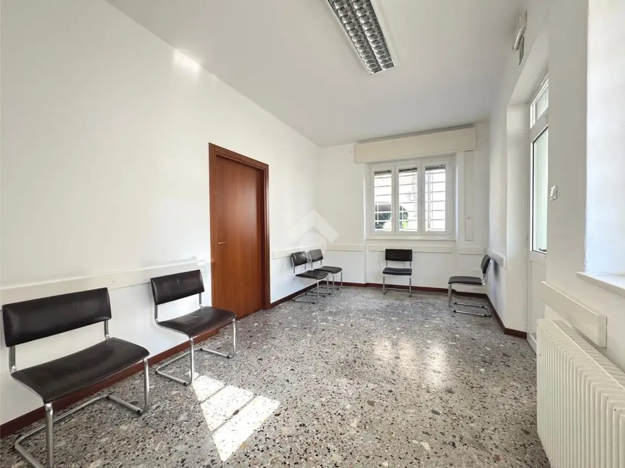 Negozio in Via Liguria 260, Udine, {3} - Foto 1