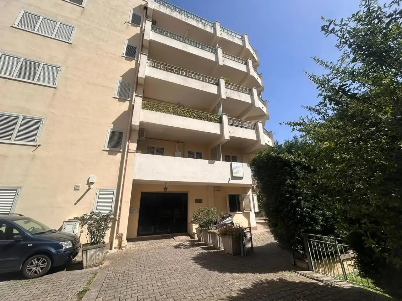 Ufficio in Via Roma 203, Barcellona Pozzo Di Gotto, {3} - Foto 2