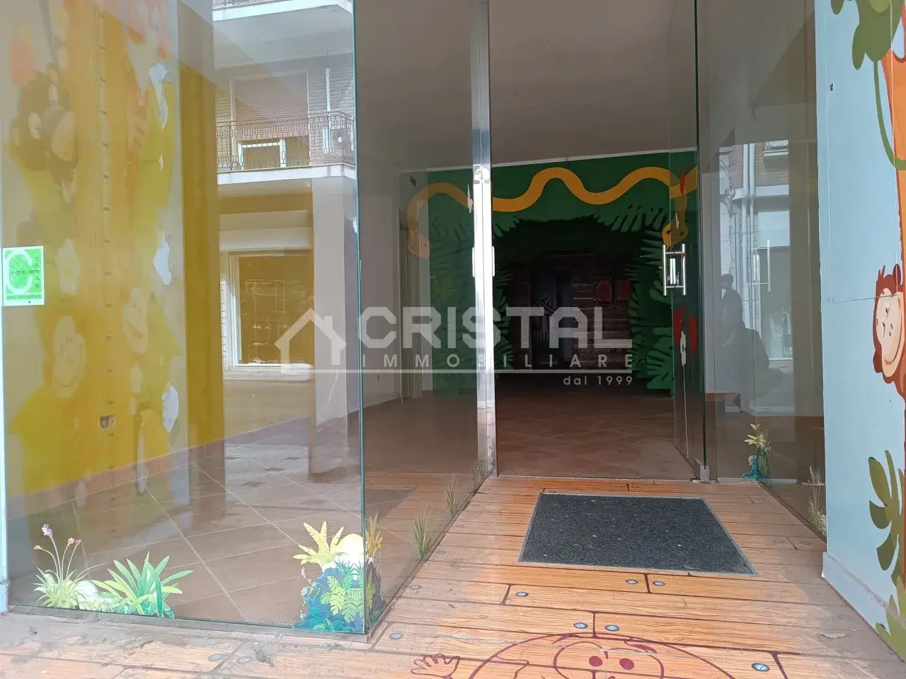 Palazzina commerciale in Via Regina Margherita 9, Andria, {3} - Foto 2
